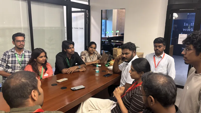 Attendees swapping notes at Circa, The Hive, Chennai.